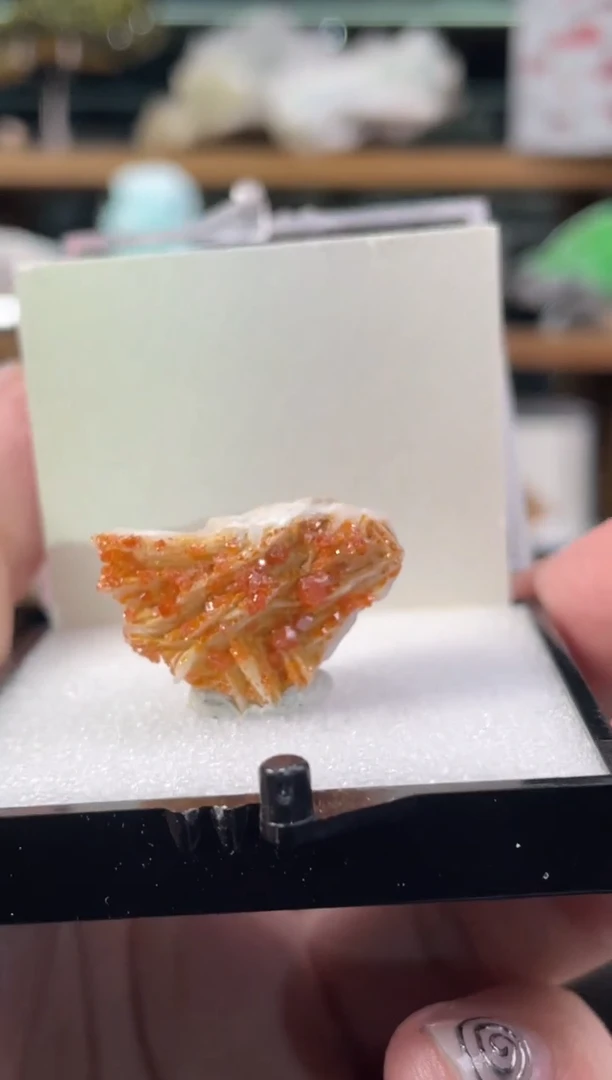 石材摩洛哥钒铅矿