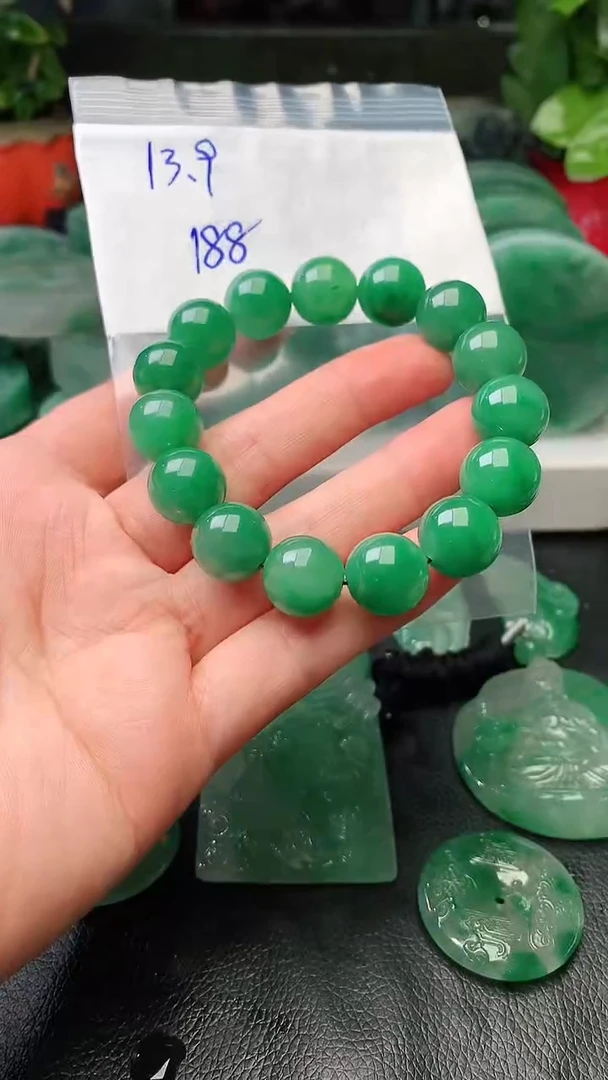 定制石英质玉（非洲翠）手串13.9mm