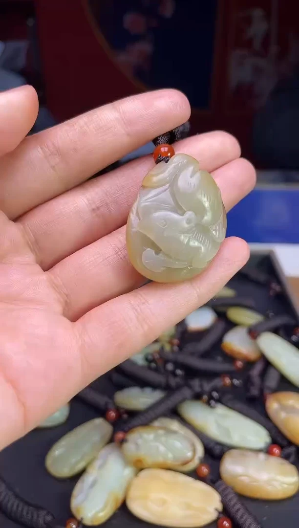 颈饰未镶嵌和田玉123