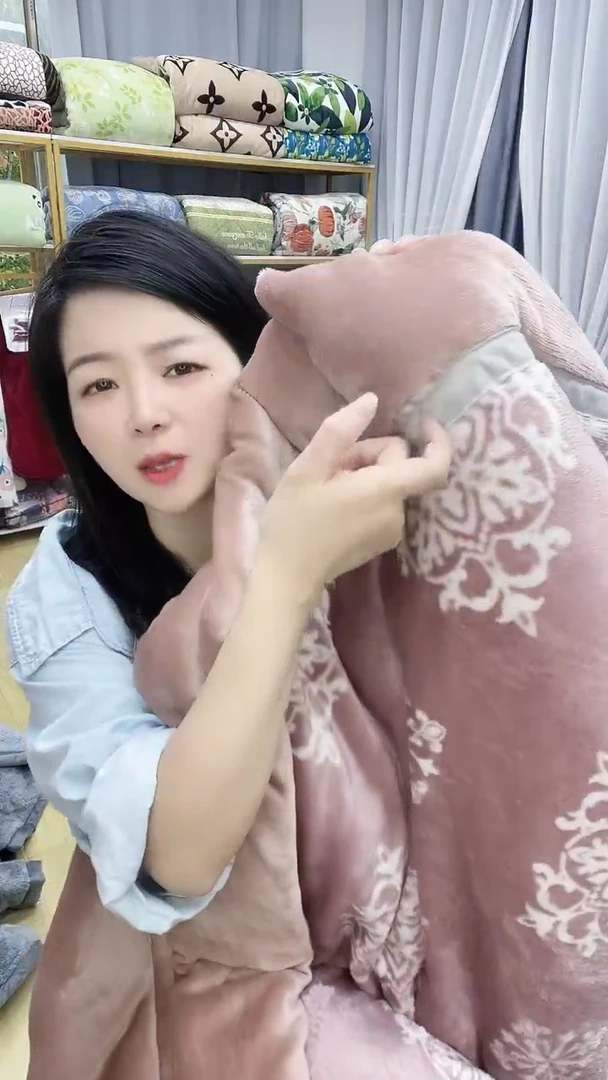 牛奶绒150*200欧花被子开边瑕疵