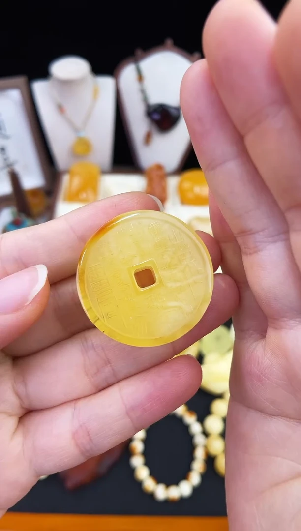 琥珀未镶嵌珠宝奇石T**o柒月