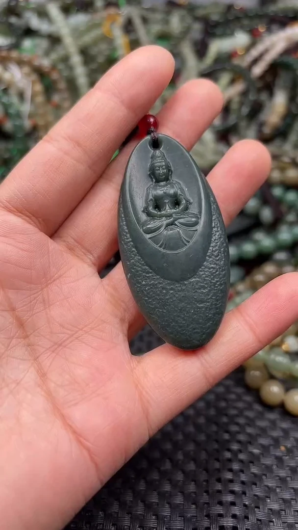 颈饰未镶嵌和田玉1