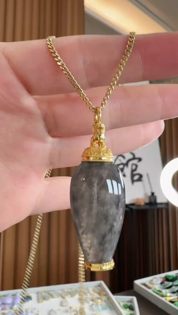 吊坠(不含链)18K金镶嵌翡翠吊坠