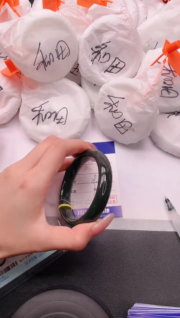 未镶嵌手镯和田玉6V19-60