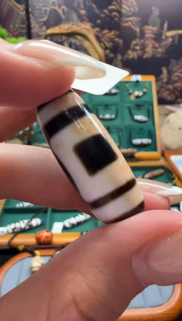 合金颈饰玛瑙/玉髓（覆膜）75.（微瑕）