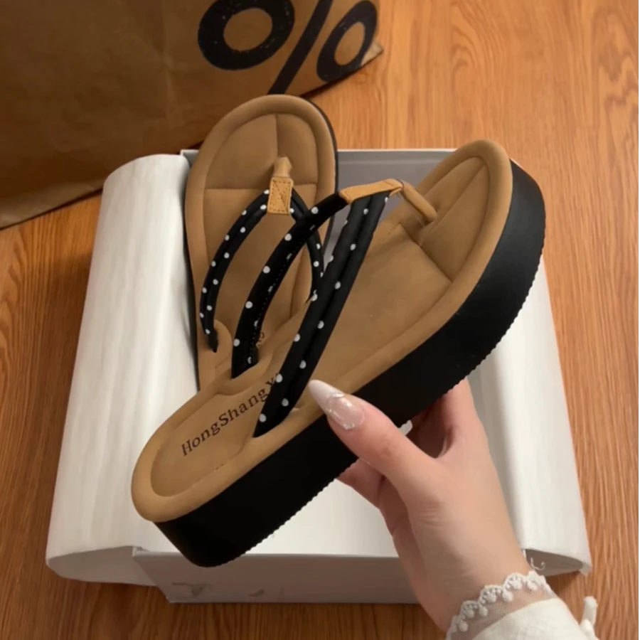 南在南方休闲厚底人字拖鞋女外穿2025新款夏季爆款百搭沙滩凉拖鞋