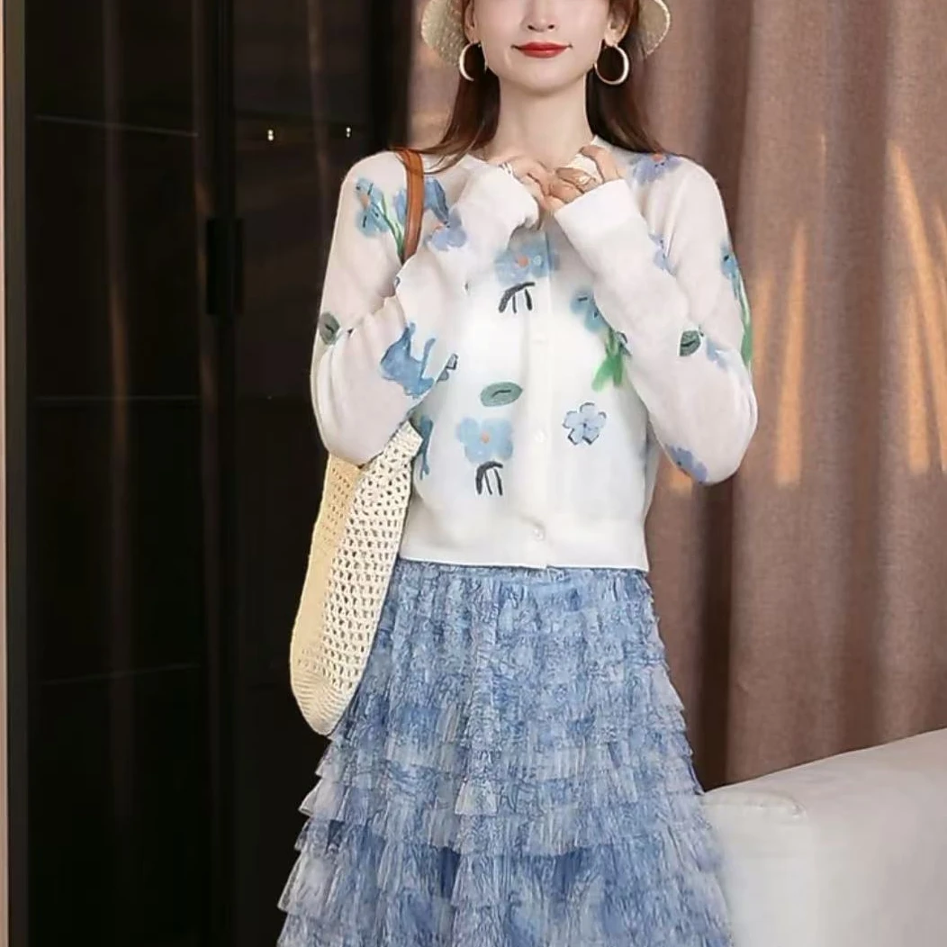 新款洋气薄款外搭罩衫长袖针织衫显瘦炸街蛋糕裙半身裙两件套装女