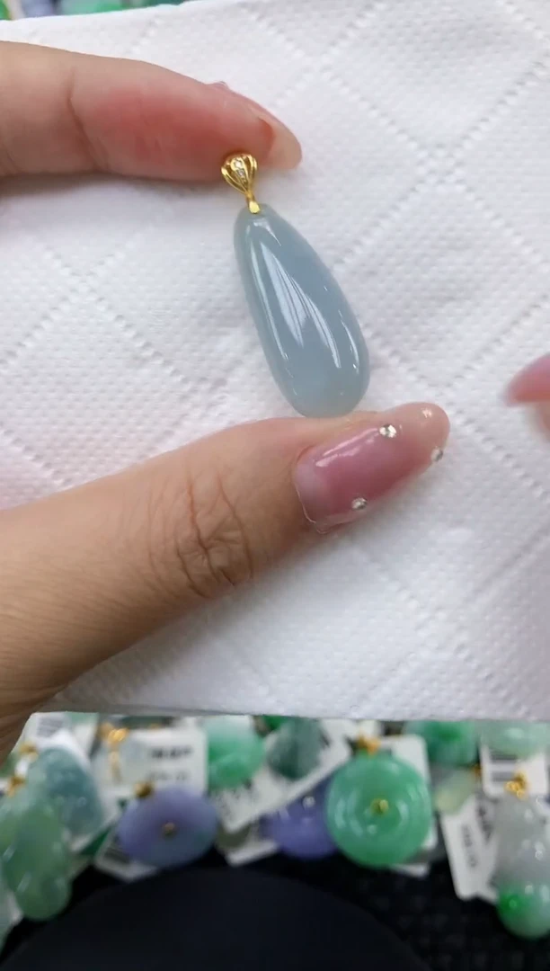 翡翠未镶嵌颈饰11111111111