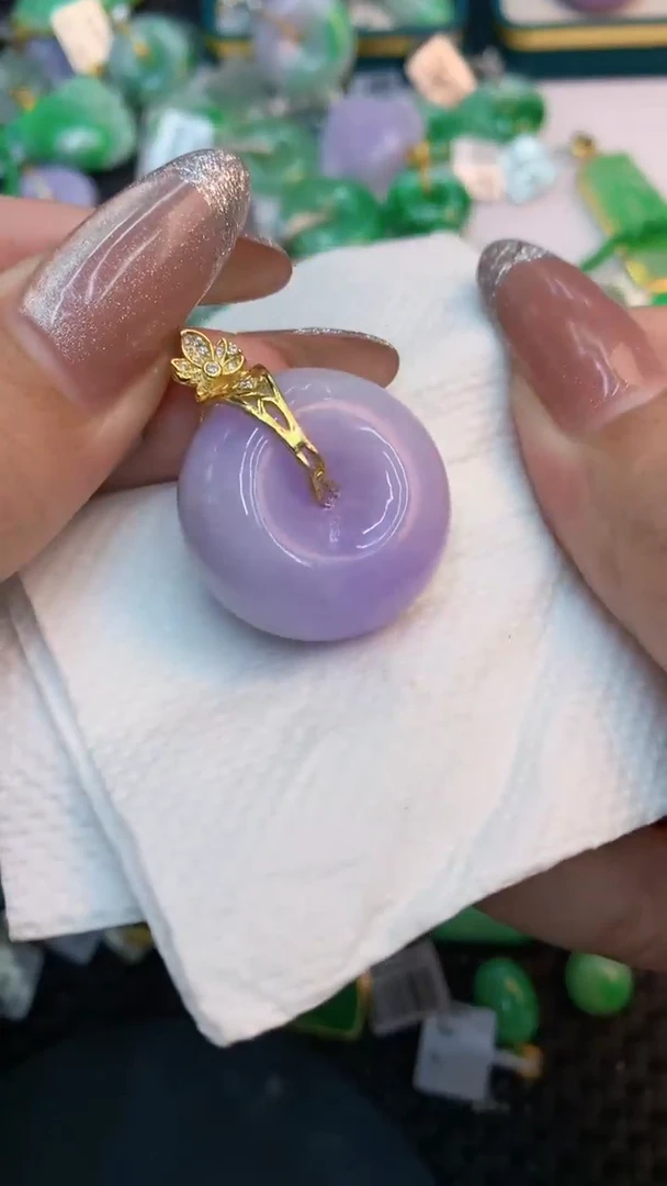 颈饰未镶嵌翡翠多样性发其一