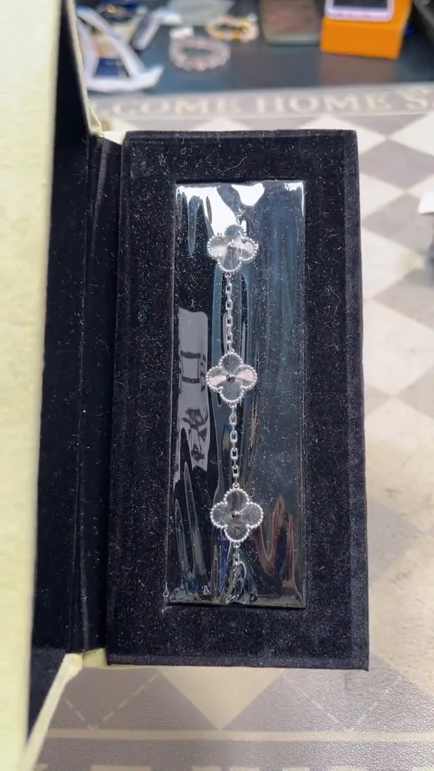 非金属无如图所示时尚饰品