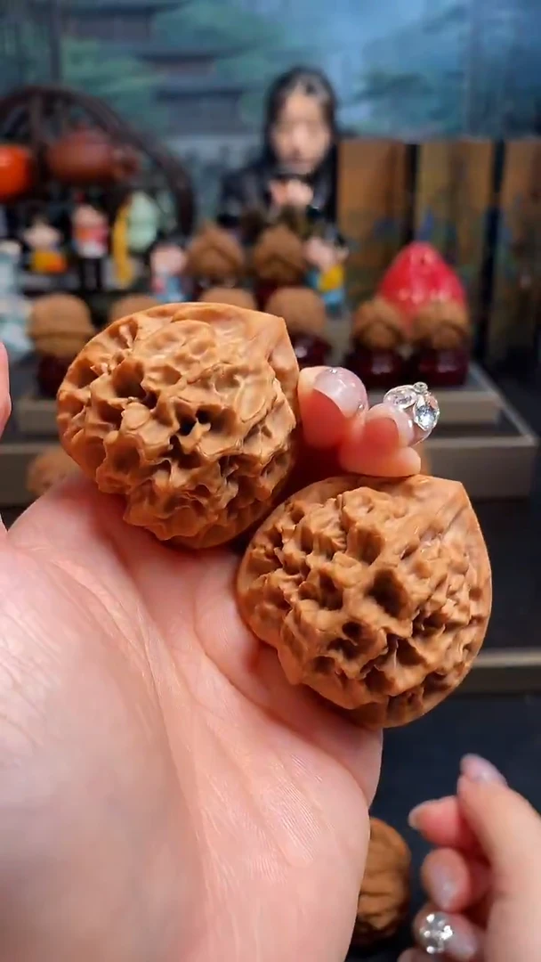 【闪购商品】文玩核桃吊坠K145帝王42