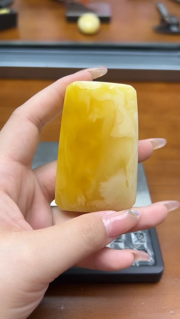 未镶嵌蜜蜡裸石琥珀蜜蜡吊坠