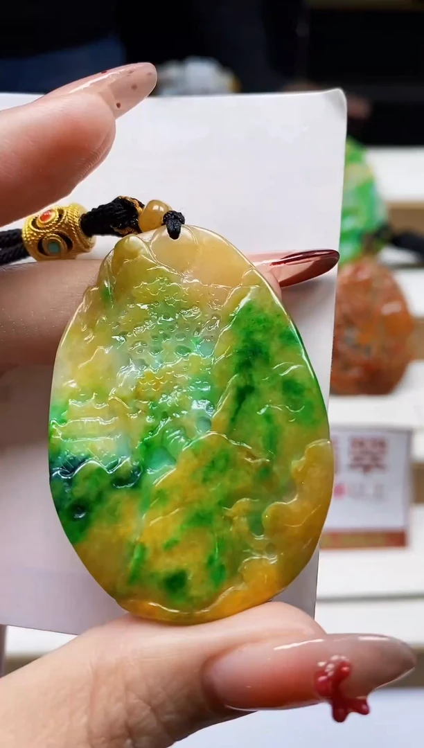 颈饰未镶嵌翡翠翡翠A货