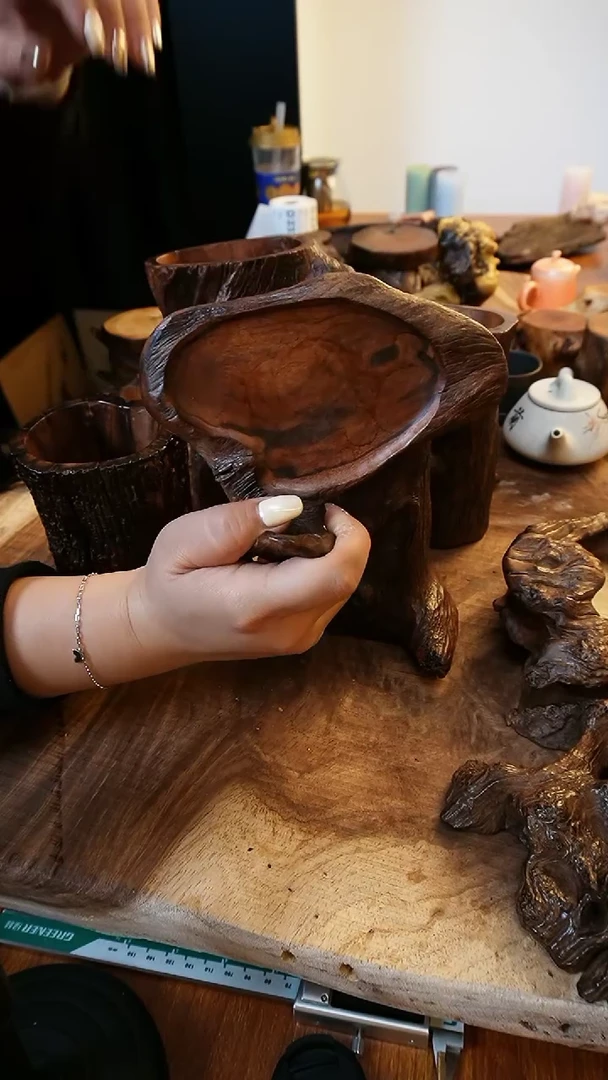 【闪购商品】D233鹰瞳硬木手作贵黄小壶承