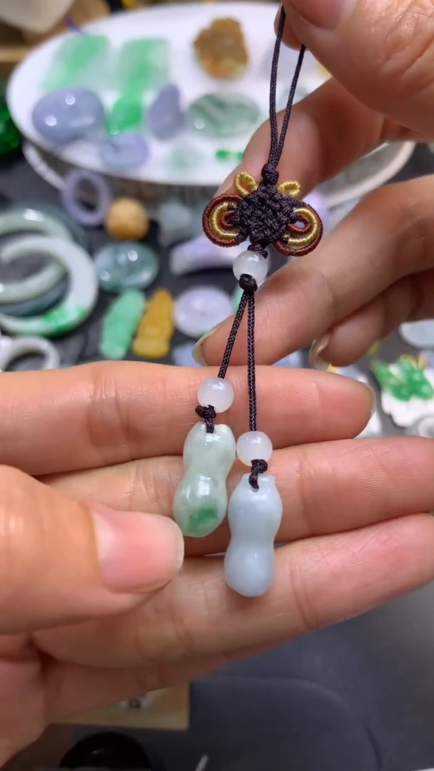 【闪购商品】翡翠挂件未镶嵌翡翠