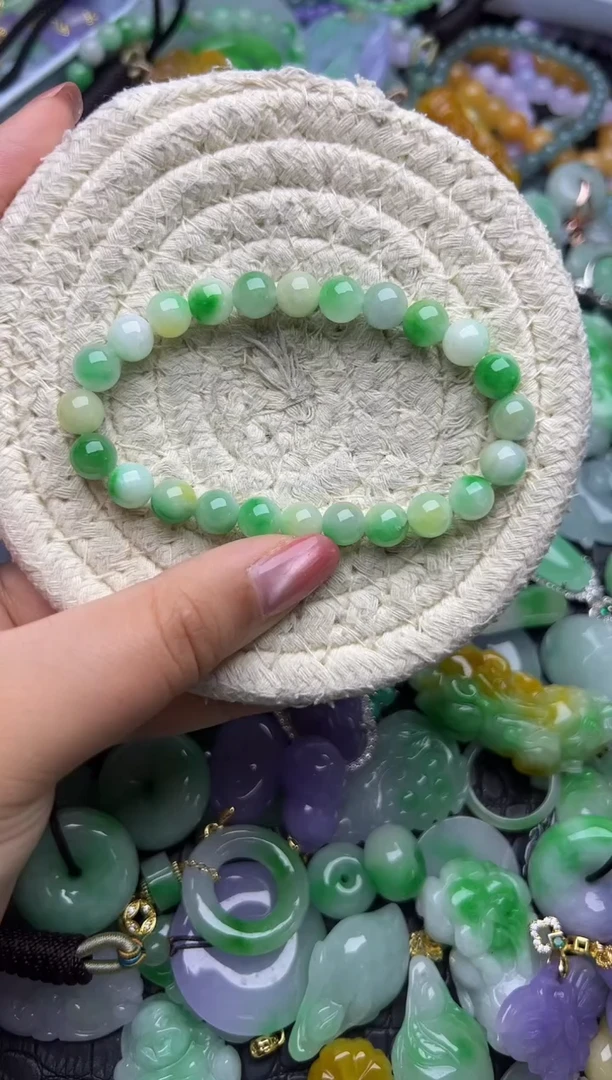 颈饰未镶嵌翡翠天然缅甸翡翠吊坠