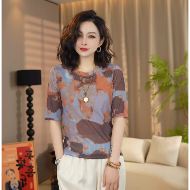 晚霞设计感时尚上衣高级感气质显瘦百搭薄款圆领女士夏季新款