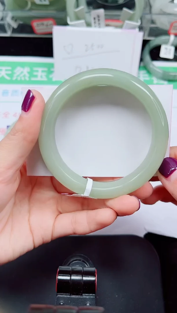 未镶嵌手镯石英质玉110-55/56