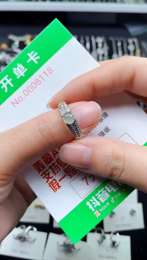 【闪购商品】翡翠戒指银S925镶嵌8118