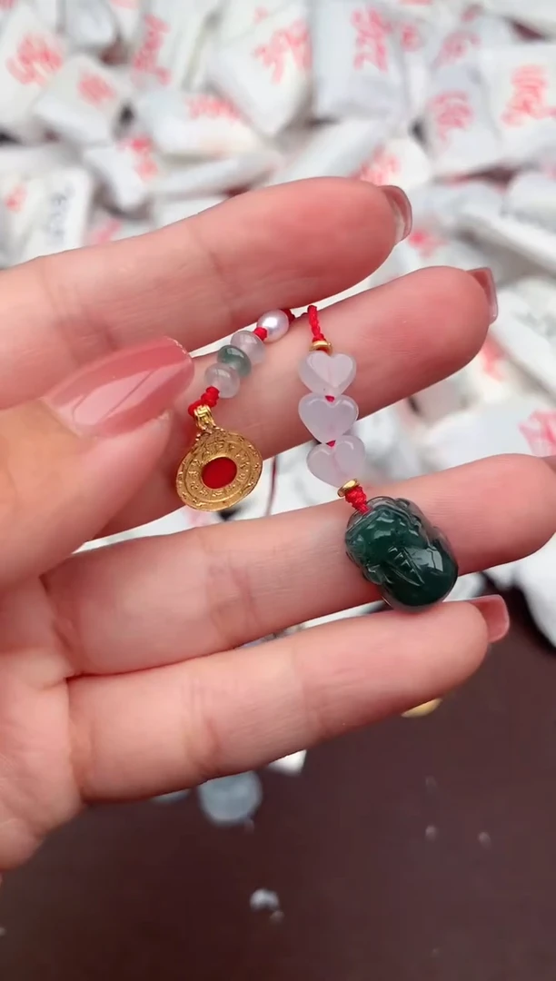 【闪购商品】翡翠挂件未镶嵌一