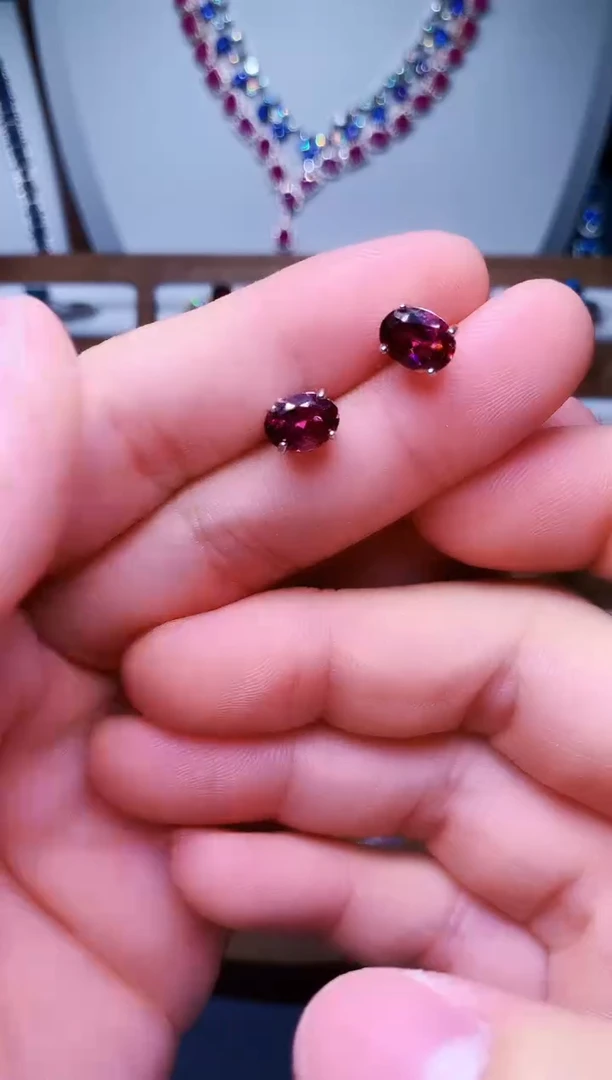 【闪购商品】石榴石耳饰银S925镶嵌86-22