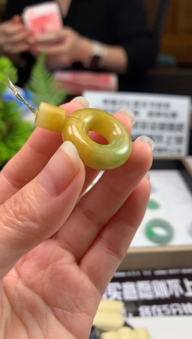 未镶嵌定制翡翠人**客---115568