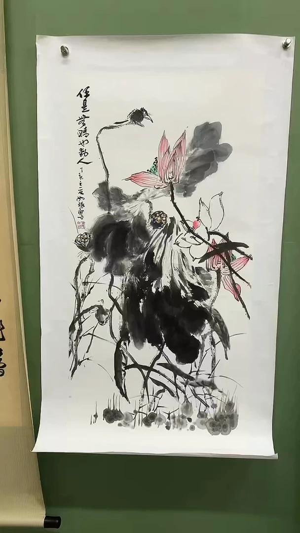 竖款精品三尺荷花，任是