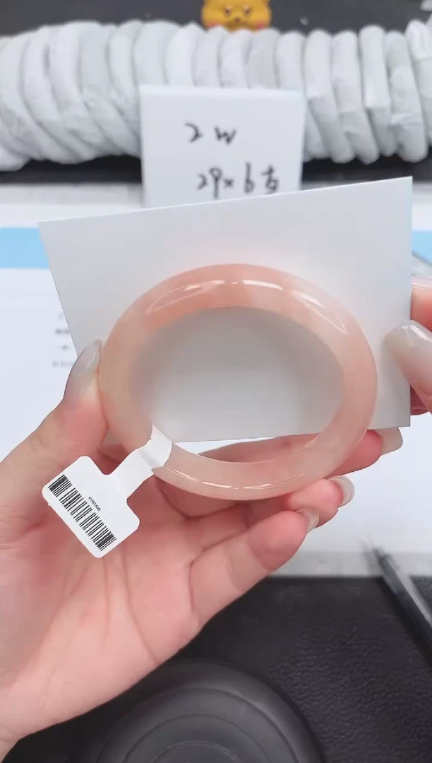 未镶嵌手镯石英质玉250-56..8