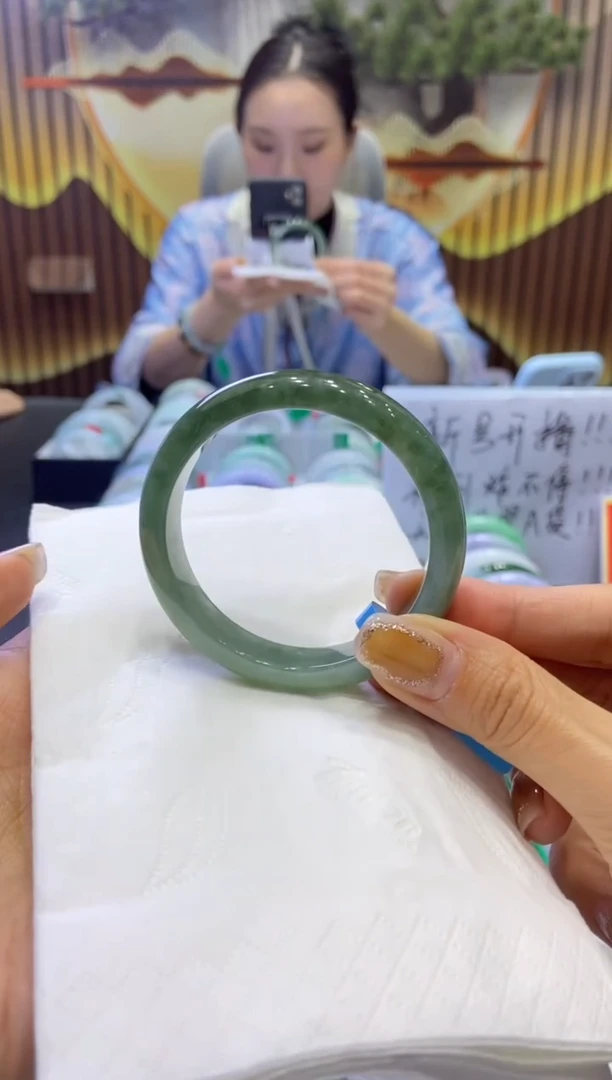 未镶嵌手镯翡翠0007575
