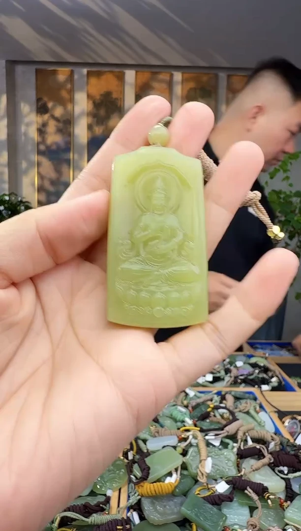 未镶嵌和田玉挂件拍一发一