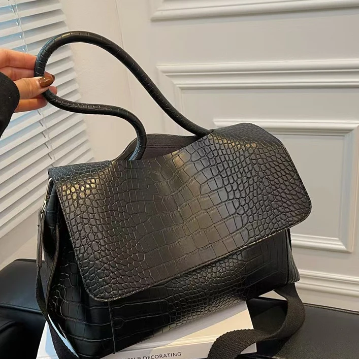 【高 10】经典休闲百搭轻奢包包