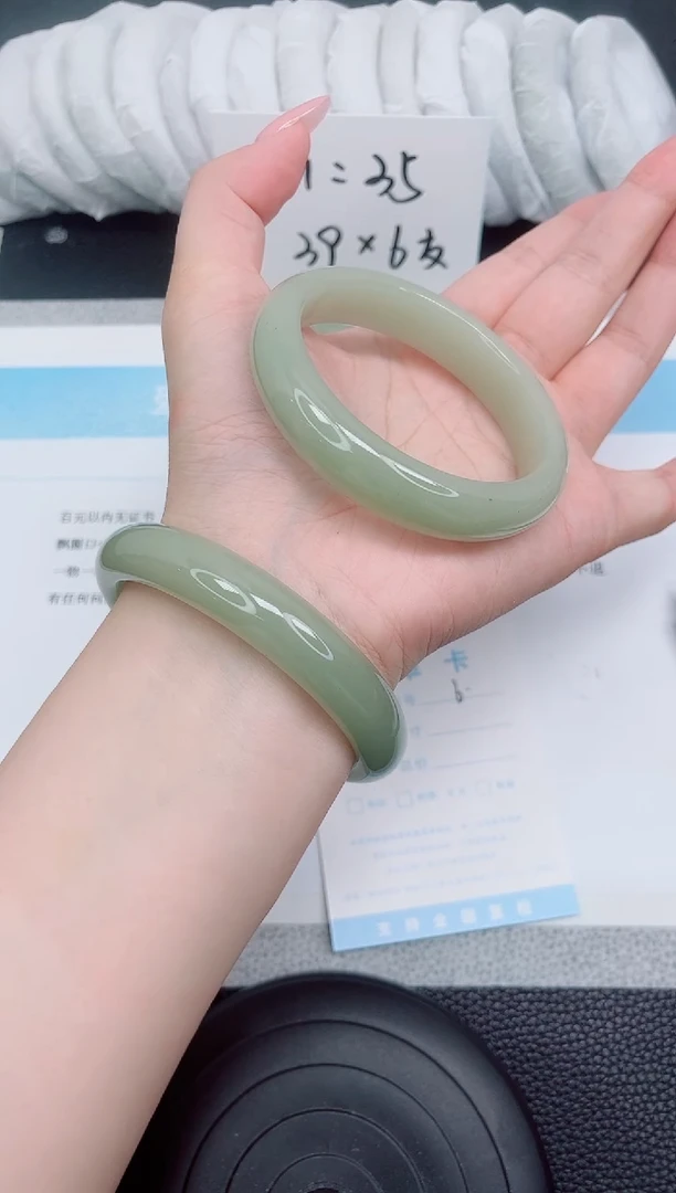 石英质玉手镯未镶嵌6-58.5
