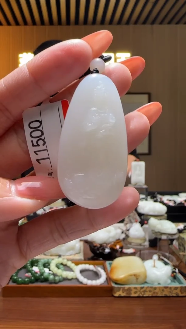 颈饰未镶嵌和田玉0