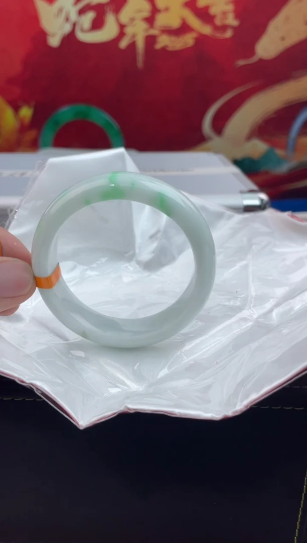 【闪购商品】翡翠手镯未镶嵌28翡翠手镯