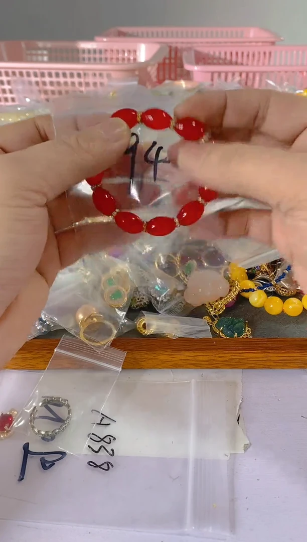 【闪购商品】水晶颈饰银S925镶嵌594红宝，蓝宝，多样性发一件赠链