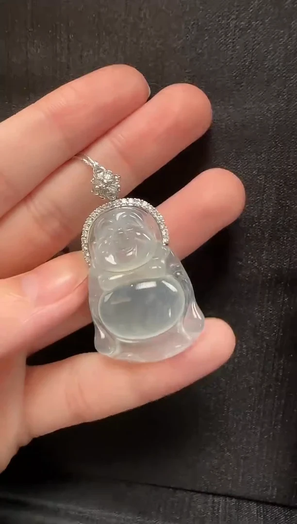 颈饰18K金镶嵌翡翠046玉佛一个