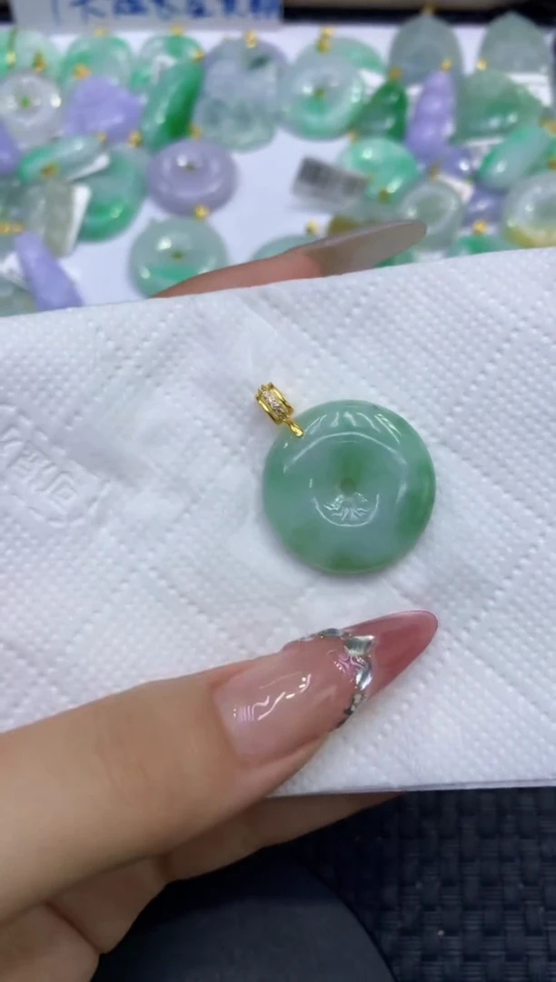 颈饰未镶嵌翡翠天然缅甸A货翡翠