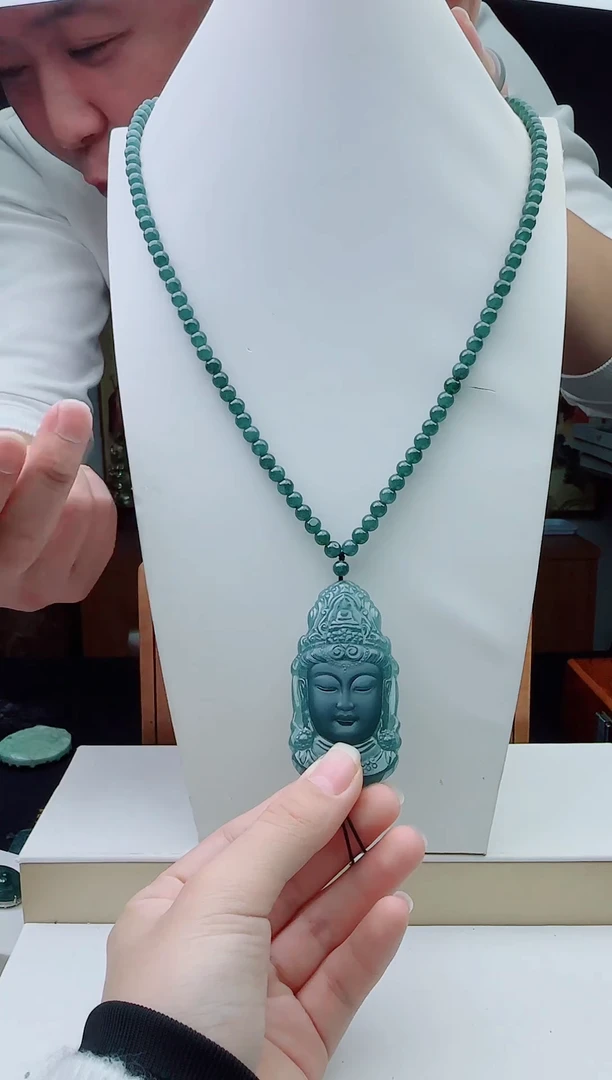 颈饰未镶嵌翡翠多样性发其一