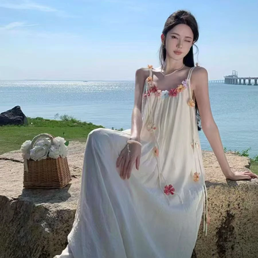 法式度假风立体花朵拼接仙女网纱连衣裙纯欲性感五一旅游出街衣服