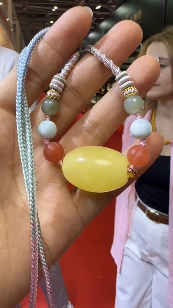 未镶嵌颈饰琥珀杭州珠宝展假一罚十