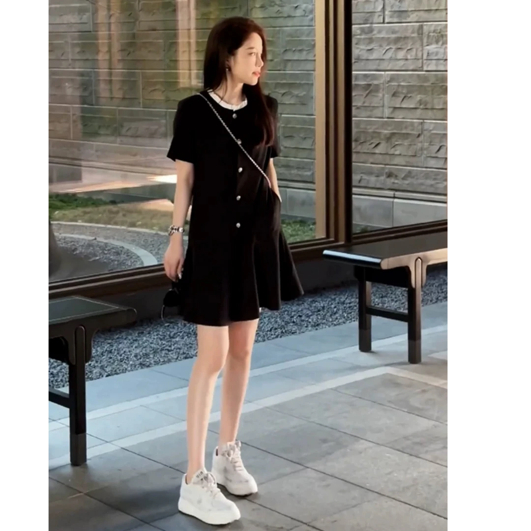 赫本风时尚设计感减龄连衣裙女2025夏季新款气质显瘦a字小黑裙子