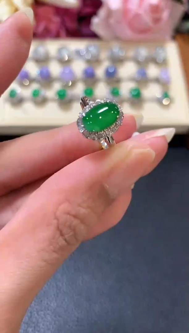 18K金镶嵌戒指翡翠z71