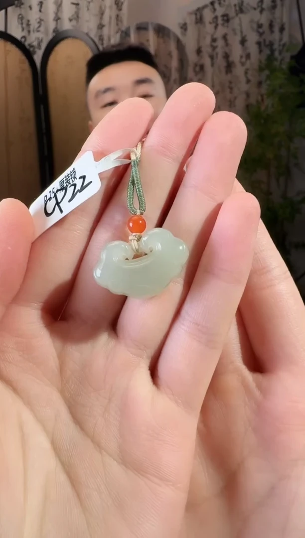 和田玉未镶嵌颈饰锁cp22