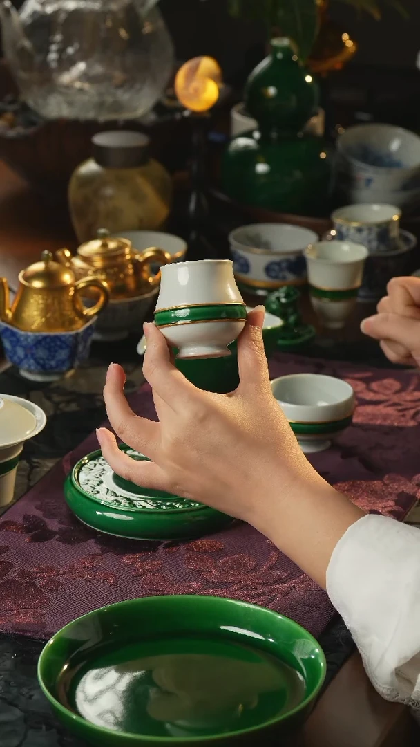 瓷片瓷唐里