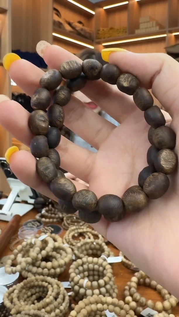 沉香手串棋楠留疤沉水浮单圈多样性发一条