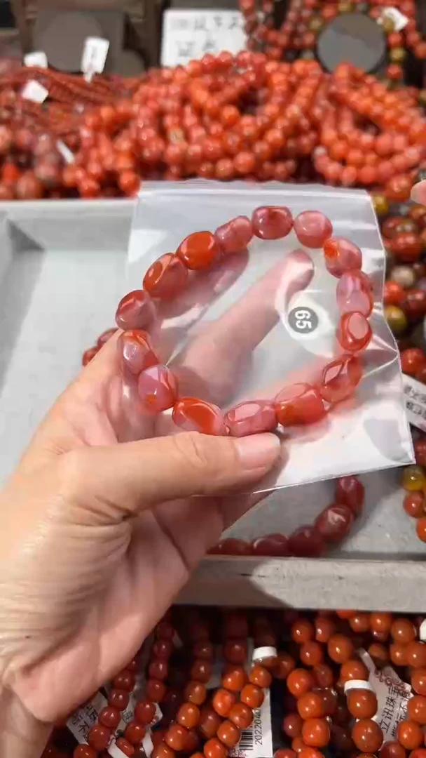 南红玛瑙手串未镶嵌11+