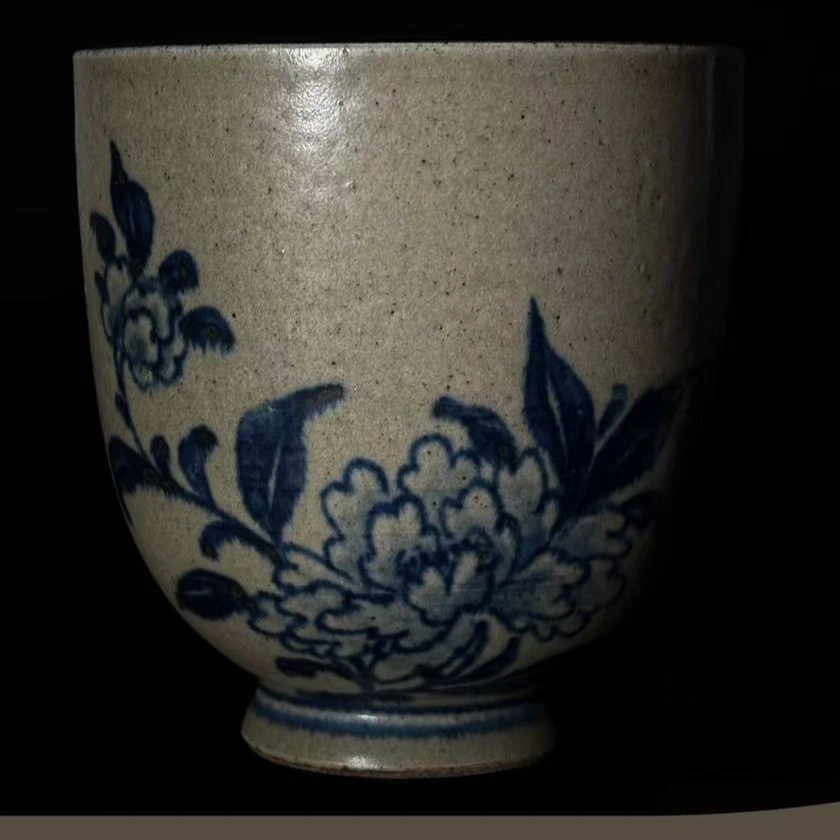 3-17古陶青花牡丹手握杯