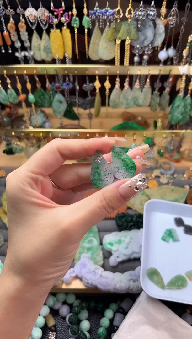 未镶嵌定制翡翠翡翠