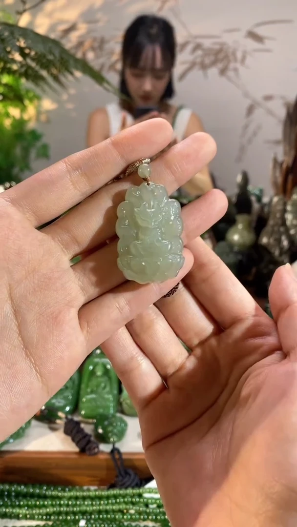 吊坠(赠链)未镶嵌和田玉和田玉晴水凤九吊坠