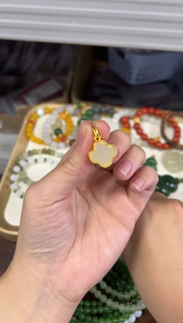 项链未镶嵌和田玉和田玉白玉花朵银镶嵌吊坠[62]